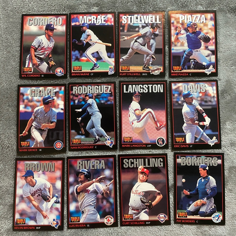 12 Triple play baseball cards